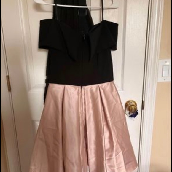 Dress - Picture 2 of 3